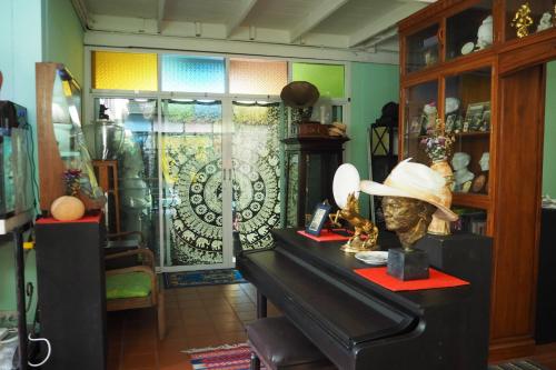 64 sweet home dusit bkk