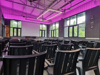 bluehill lotus holistic wellness village