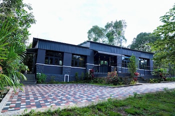 bluehill lotus holistic wellness village