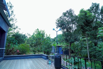 bluehill lotus holistic wellness village