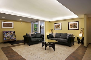 Travelodge By Wyndham Lansing Il,Cook County>>Chicago,2 star