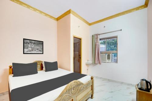 Hotel O Radhe Shyam Guest House,,3 star