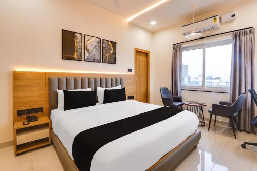 Townhouse Oak Indigo Business Hotels,,4 star