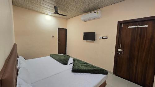 hotel maheshwari greens