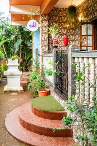 last minute trip hostel morjim by the sea