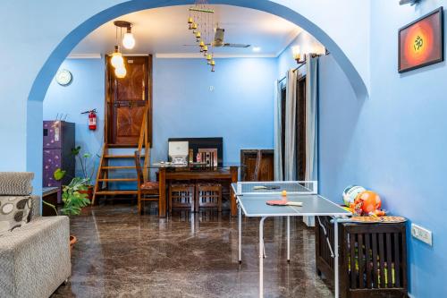 last minute trip hostel morjim by the sea