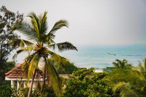 last minute trip hostel morjim by the sea