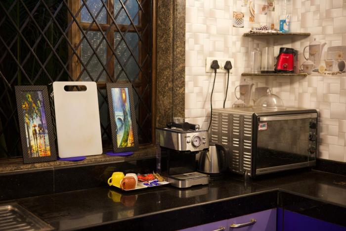 last minute trip hostel morjim by the sea