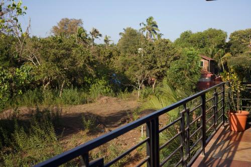 last minute trip hostel morjim by the sea