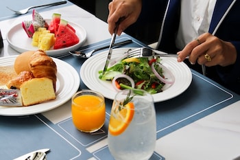 gm estate hotel and executive apartments