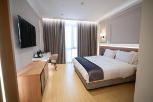 holiday hotel