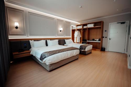 holiday hotel
