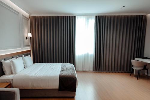 holiday hotel
