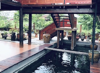 Nipatra Homestay,,3 star