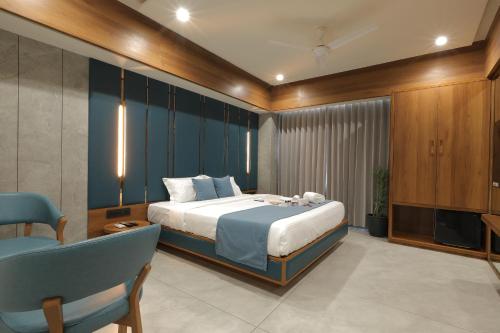 Hotel Plenteous Inn,,3 star