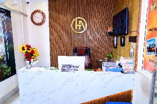 dhamstay hotel aradhya near beach puri