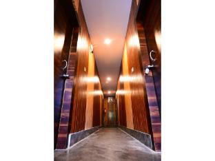 dhamstay hotel aradhya near beach puri