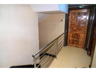 dhamstay hotel aradhya near beach puri