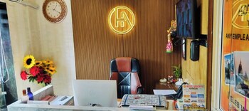 dhamstay hotel aradhya near beach puri