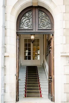 les suites de lopera