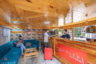 zostel kotgarh narkanda