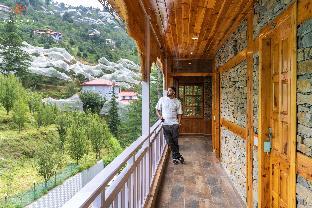 zostel kotgarh narkanda