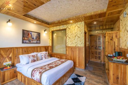 zostel kotgarh narkanda