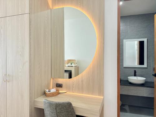 2siss khanom resotel