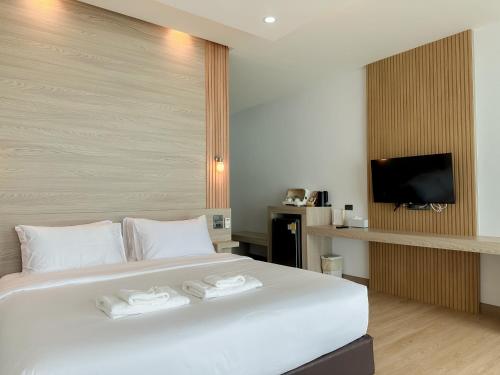 2Sis's Khanom Resotel,,4 star