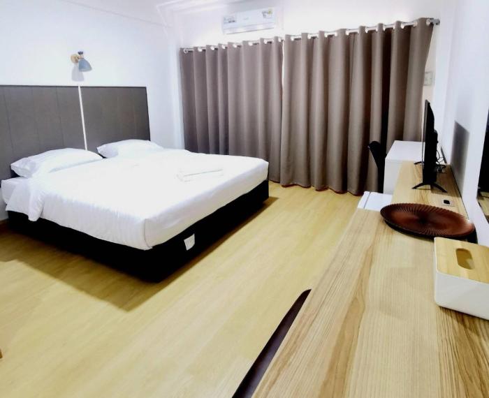 ratanasiri hotel