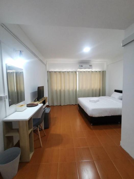 ratanasiri hotel