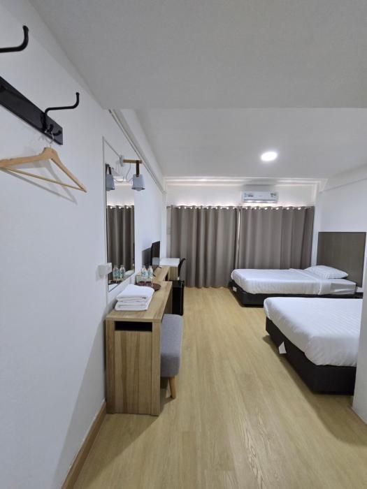 ratanasiri hotel