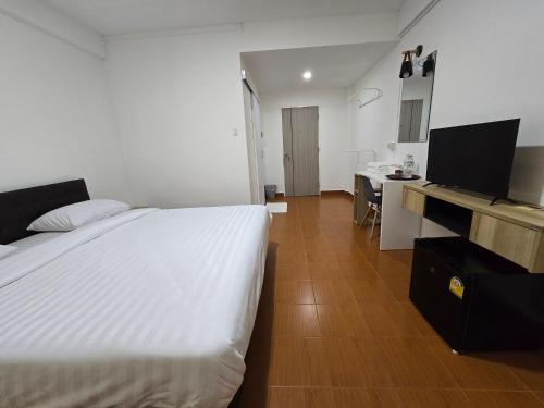 ratanasiri hotel