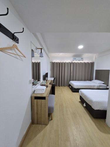 ratanasiri hotel