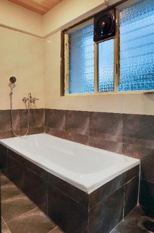 Hotel Orchard Park,,2 star