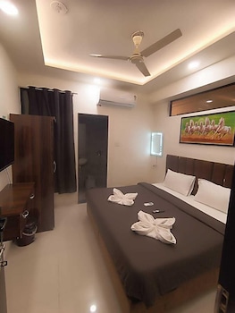 hotel kiwi inn vijaynagar scheme 78