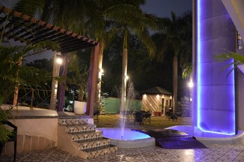 hotel vatika palace narmadapuram