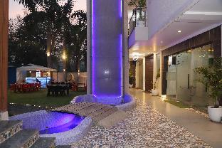 Hotel Vatika Palace Narmadapuram,,5 star