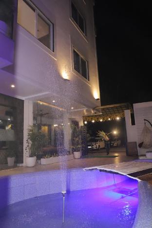 hotel vatika palace narmadapuram