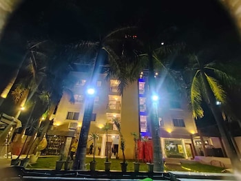 hotel vatika palace narmadapuram