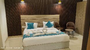 Ganeshwaram Hotel-141, Noida,,3 star