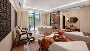 intercontinental kuala lumpur by ihg