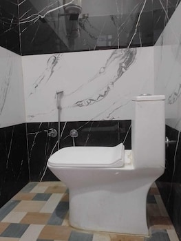 hotel moonlight and restaurant