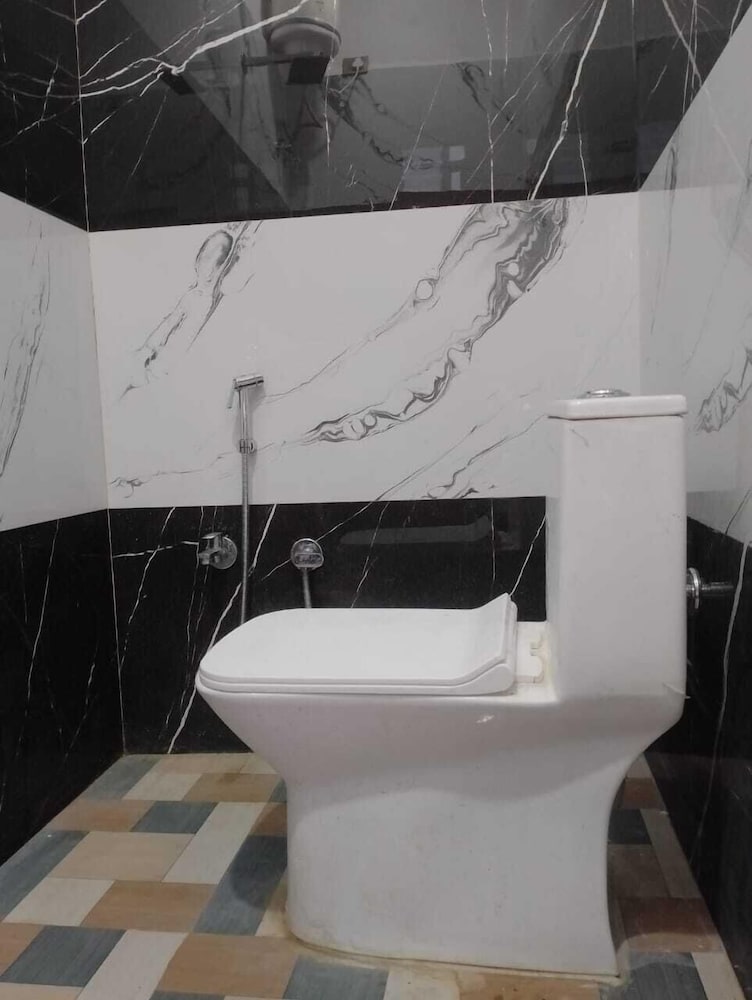 hotel moonlight and restaurant