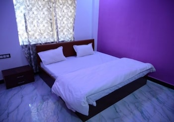 hotel moonlight and restaurant