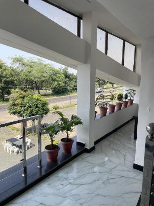 hotel moonlight and restaurant