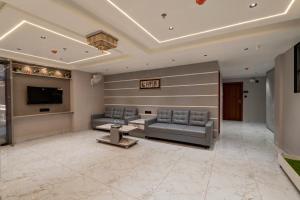 hotel shrimad villa gandhinagar