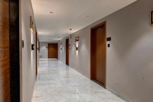 hotel shrimad villa gandhinagar