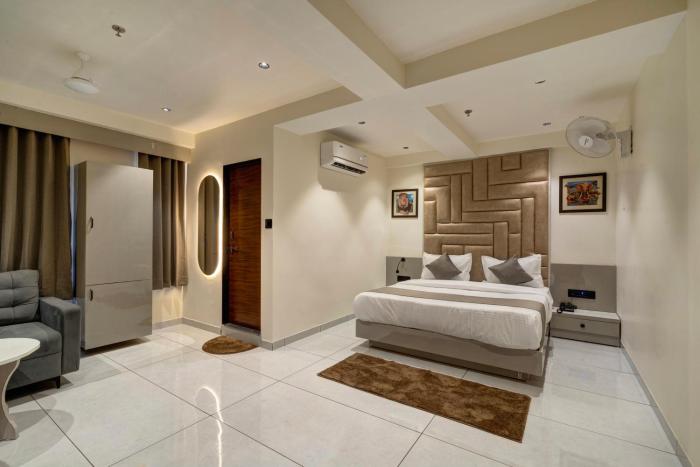 hotel shrimad villa gandhinagar