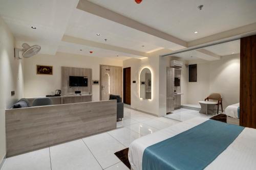 hotel shrimad villa gandhinagar